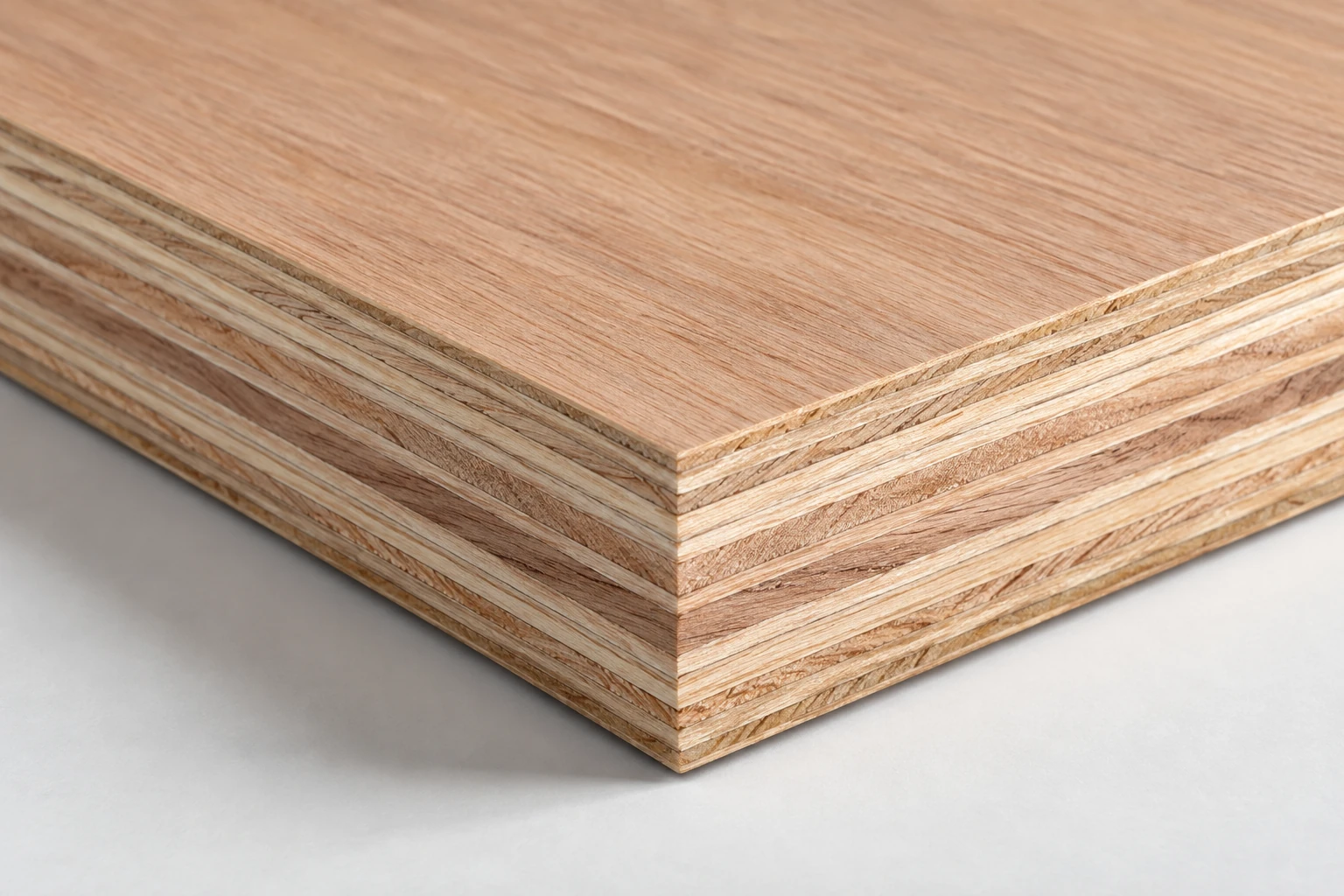 Teras plywood venir eukaliptus · warm cross-laminated corner macro